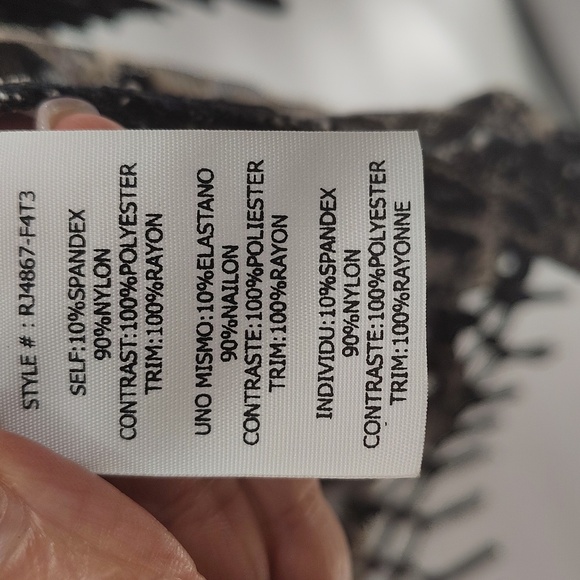 Anthropologie Ryu Black Lace Mesh Open Kimono Cardigan Size Medium w Fringe - Picture 5 of 8